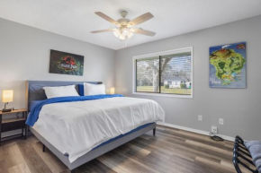 KING BED Well-Located Cozy Townhouse Retreat